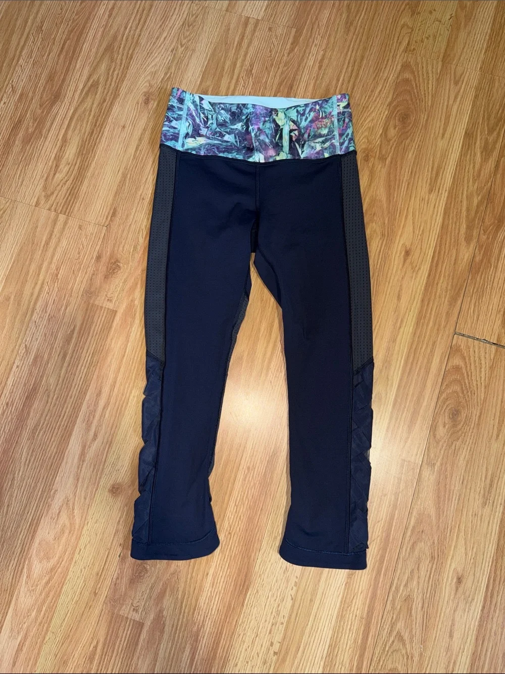 Lululemon Var-City Crop Leggings Size 4